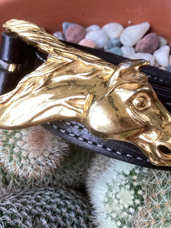 Vintage Artisan Gold Tone Slip Through Expressive Horse Head Belt Buckle Belt main image 15